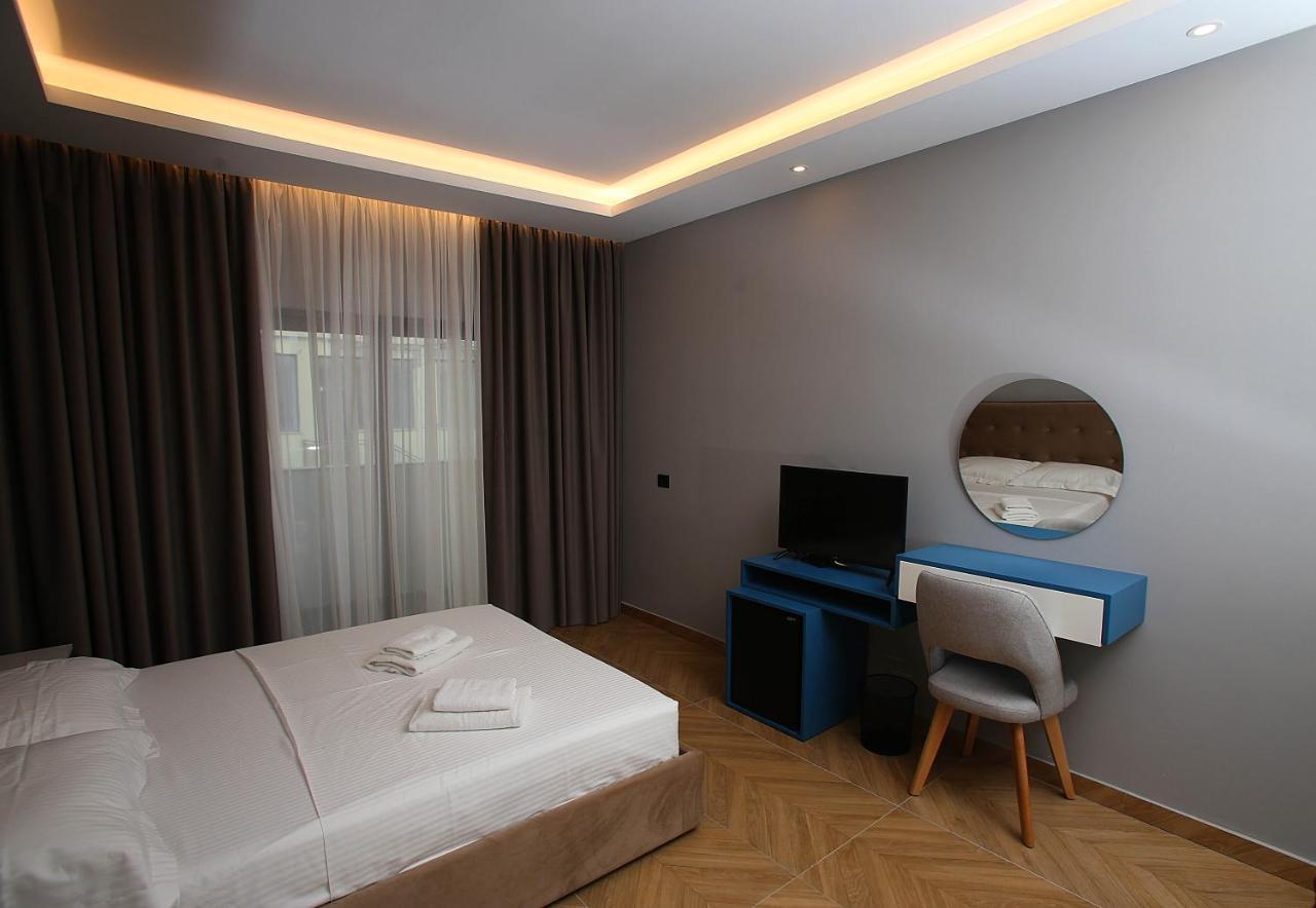 Diamond Hotel Durres Exterior photo
